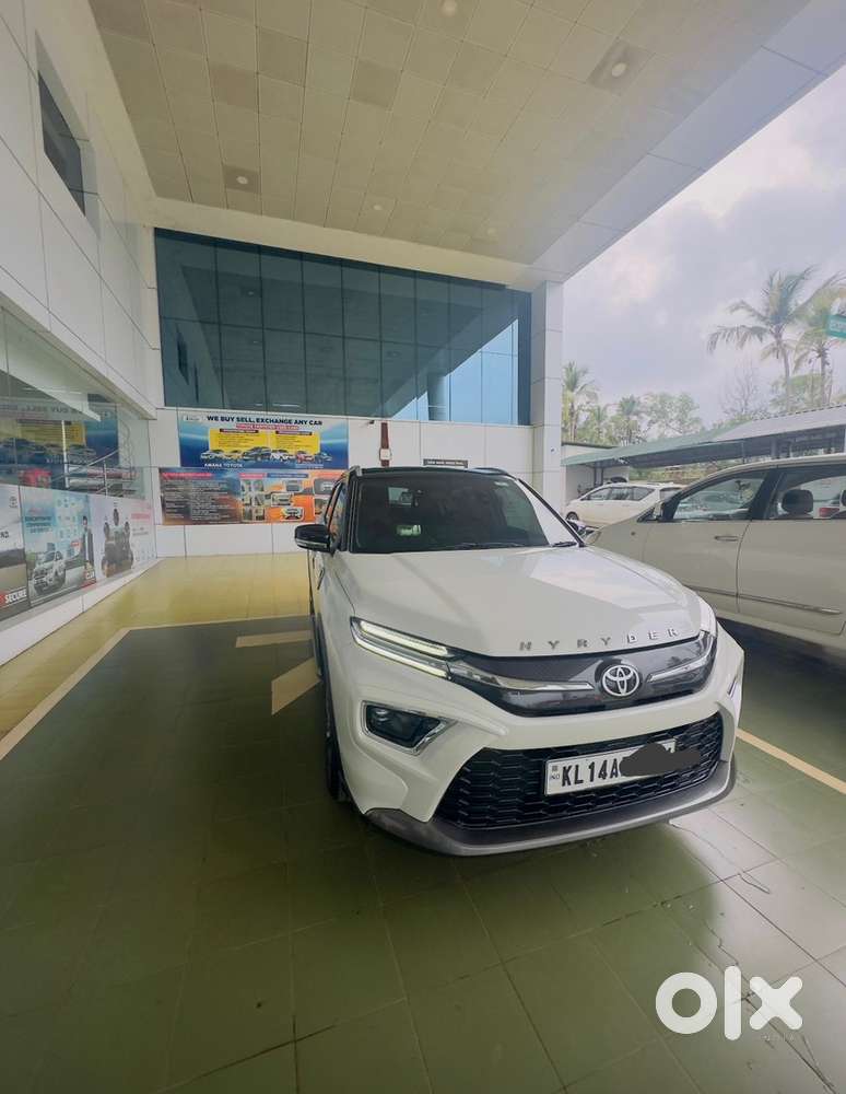 Toyota Urban Cruiser Hyryder 2023 Petrol Well Maintained