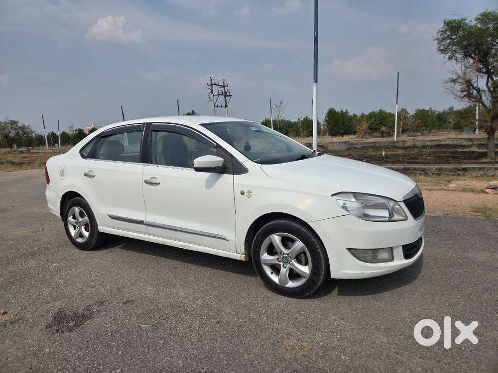 Extra Fitting Andriod System ,70 Tyre ,good Condition