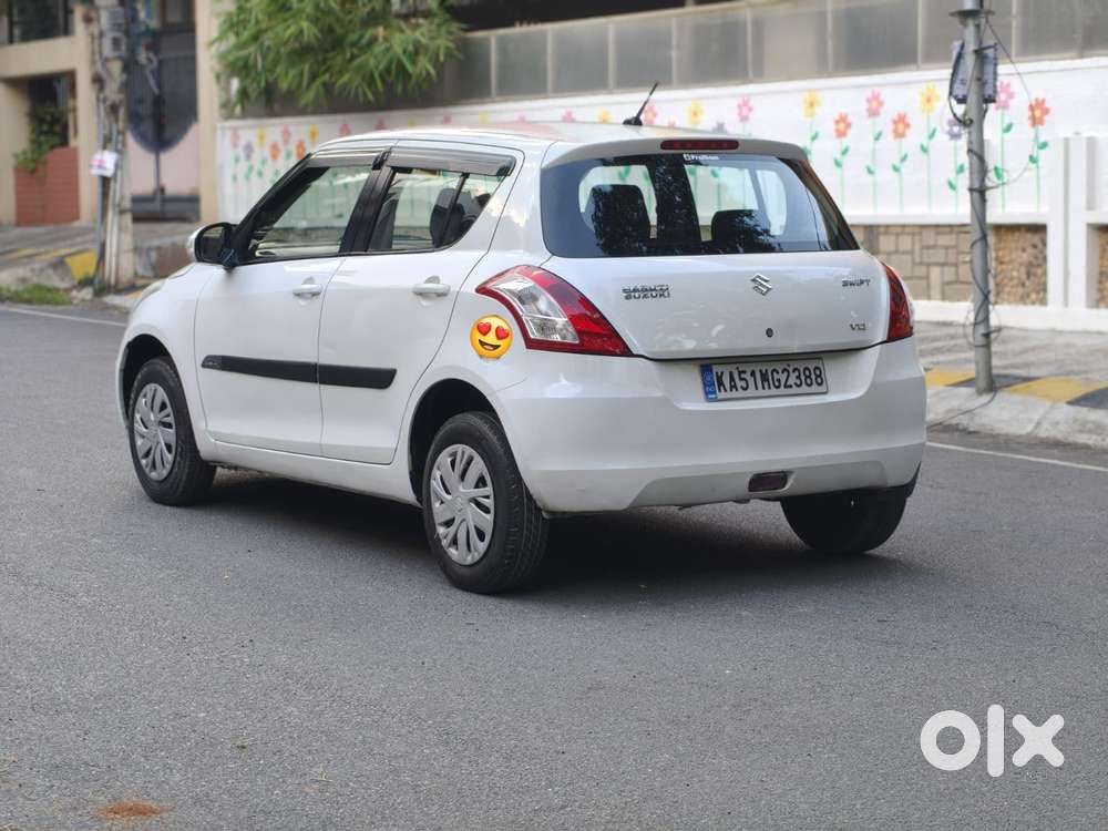 Maruti Suzuki Swift Vxi, 2015, Petrol