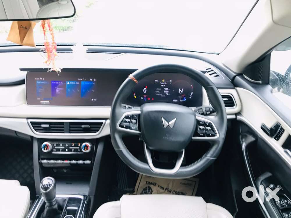 Mahindra Xuv700 2.2 Ax 7 Diesel Mt Luxury Pack Str, 2022, Diesel