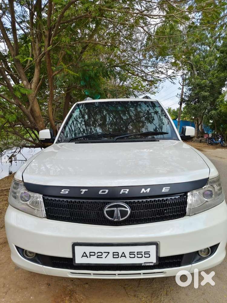 Tata Safari Storme 2014 Diesel 105000 Km Driven