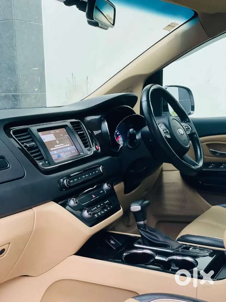 Kia Carnival Limousinec Plus 7 Str