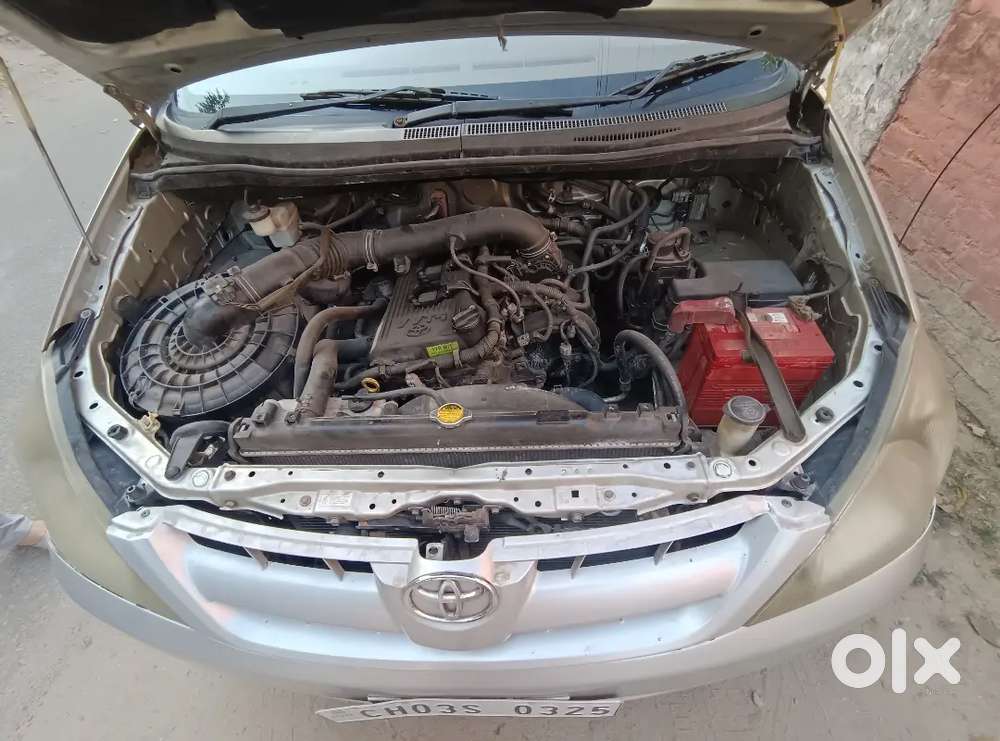 Toyota Innova Petrol 2005