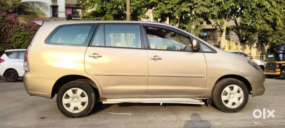 Toyota Innova 2.5 G (diesel) 8 Seater, 2005, Diesel