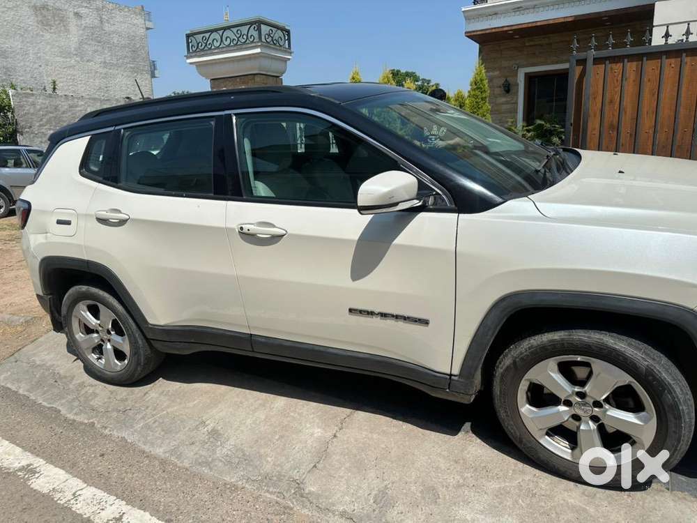 Jeep Petrol Automatic 2017