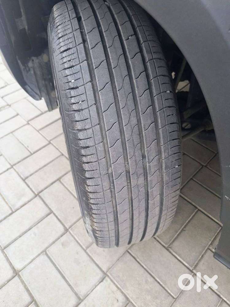 Maruti Suzuki Brezza 1.5 Zxi Smart Hybrid, 2022, Petrol