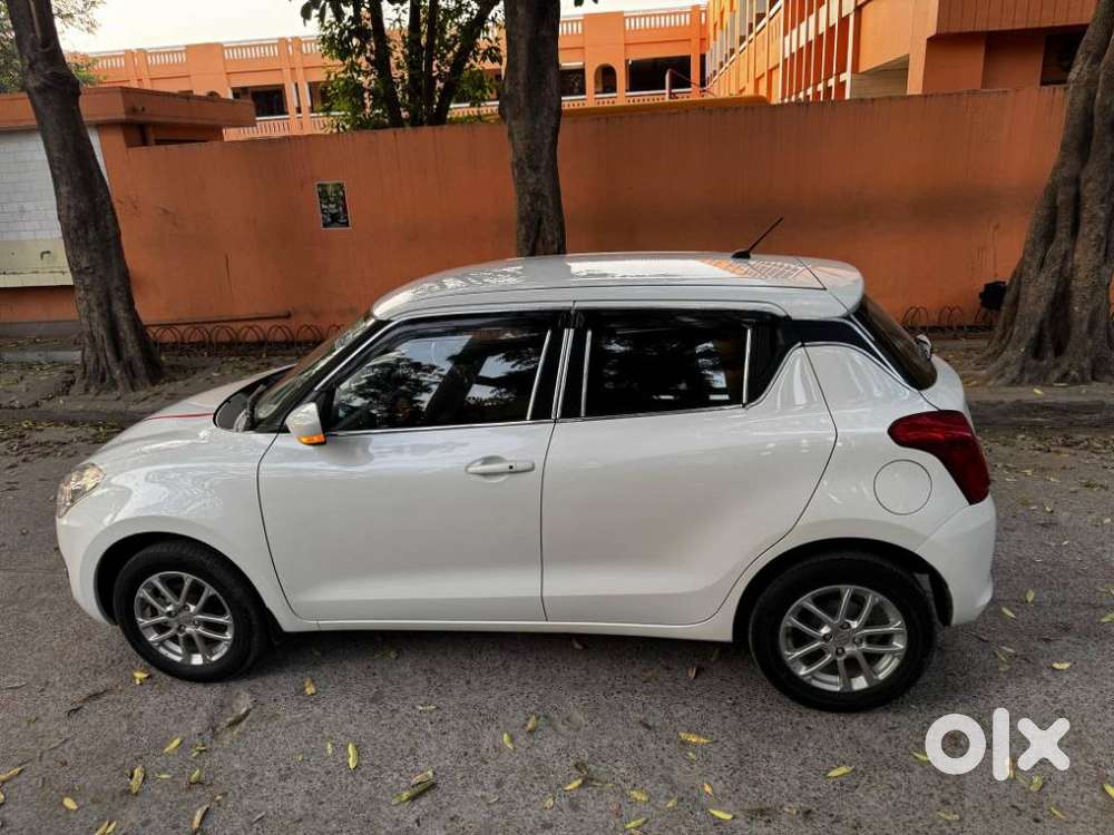 Maruti Suzuki Swift 1.3 Zxi, 2023, Petrol