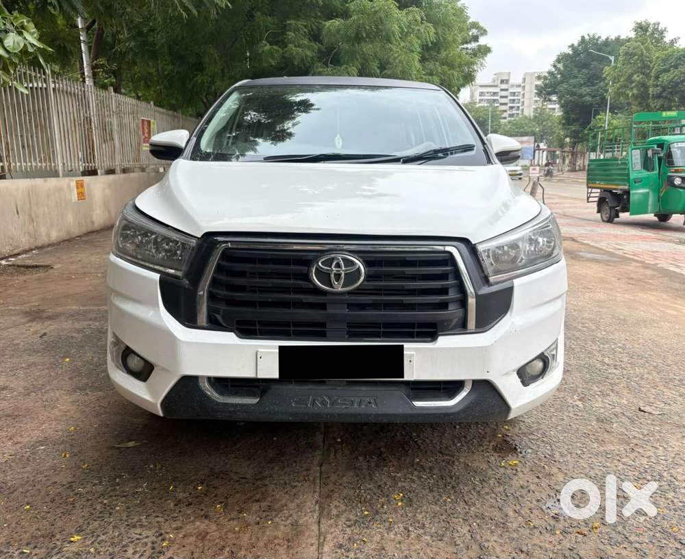Toyota Innova Crysta 2.4 G Mt 8s, 2024, Diesel