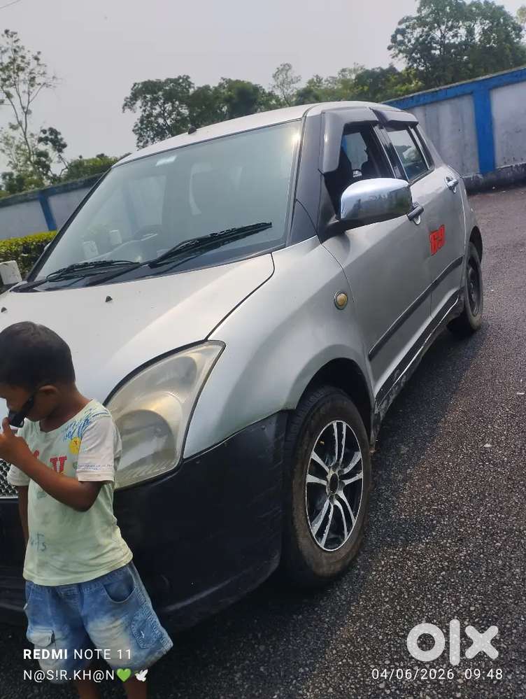 Maruti Suzuki Swift 2005 Petrol 80000 Km Driven