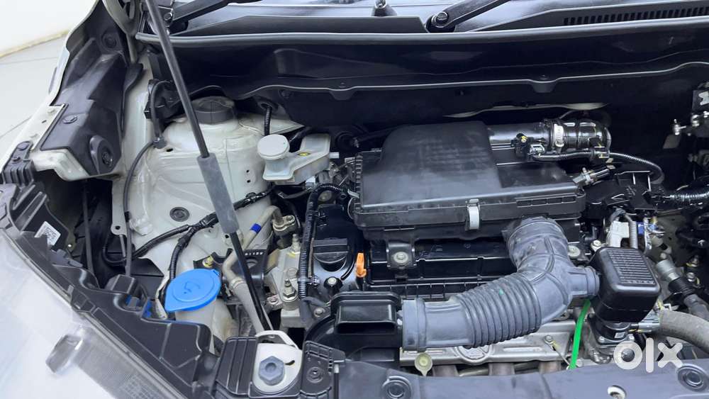 Maruti Suzuki Xl6 1.5 Alpha At, 2022, Petrol