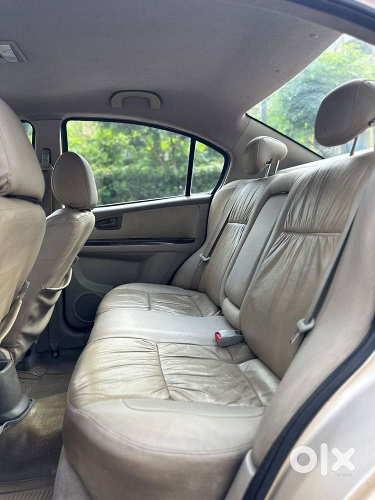 Maruti Suzuki Sx4 2011
