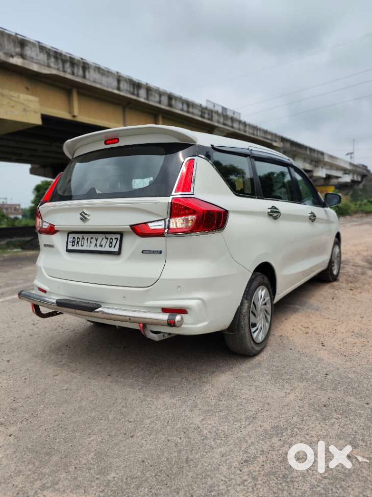 Maruti Suzuki Ertiga 1.5 Vxi, 2022, Petrol