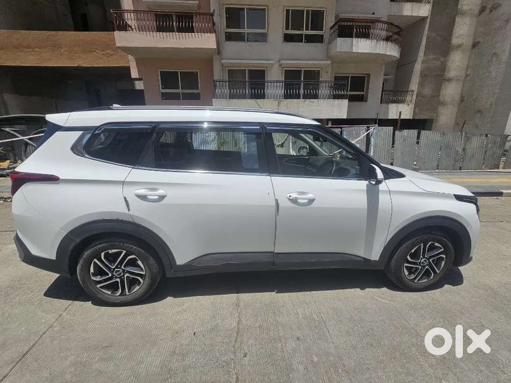 2022- Kia Carens Prestige Plus 7 Seater - Petrol- Manual- Fix Price