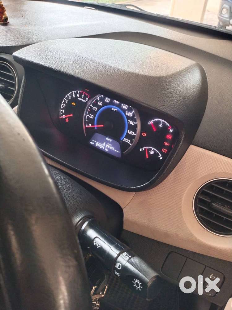 Single Hand Driven And Neatly Maintained By Lecturer