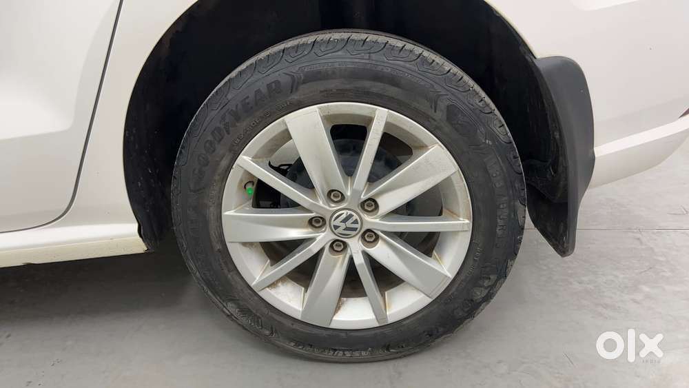 Volkswagen Ameo 1.2 Mpi Highline 16 Alloy, 2017, Petrol
