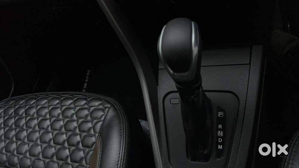 Maruti Suzuki Vitara Brezza 1.5 Zxi At, 2023, Petrol