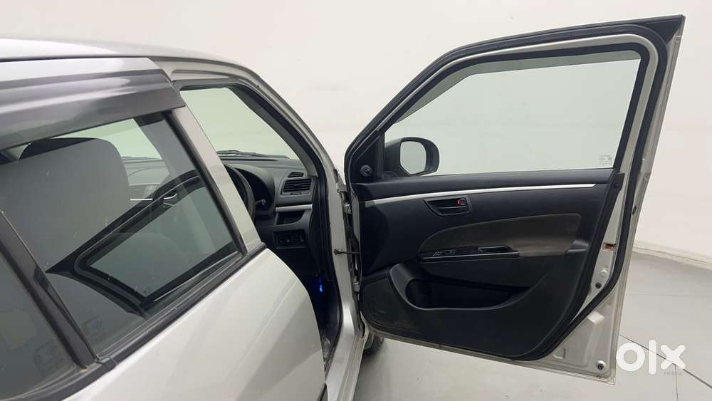Maruti Suzuki Swift 1.2 Lxi (o), 2015, Petrol