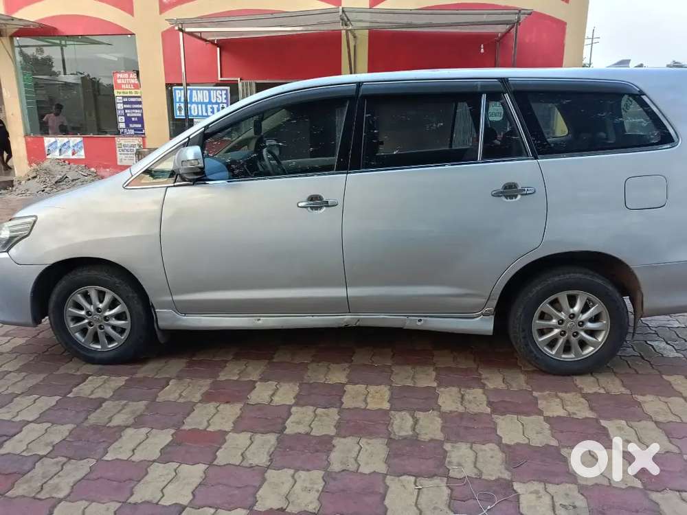 Toyota Innova 2011 Diesel Well Maintained