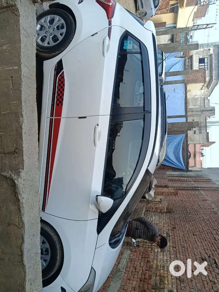 Hyundai Grand I10 2016 Cng & Hybrids Good Condition