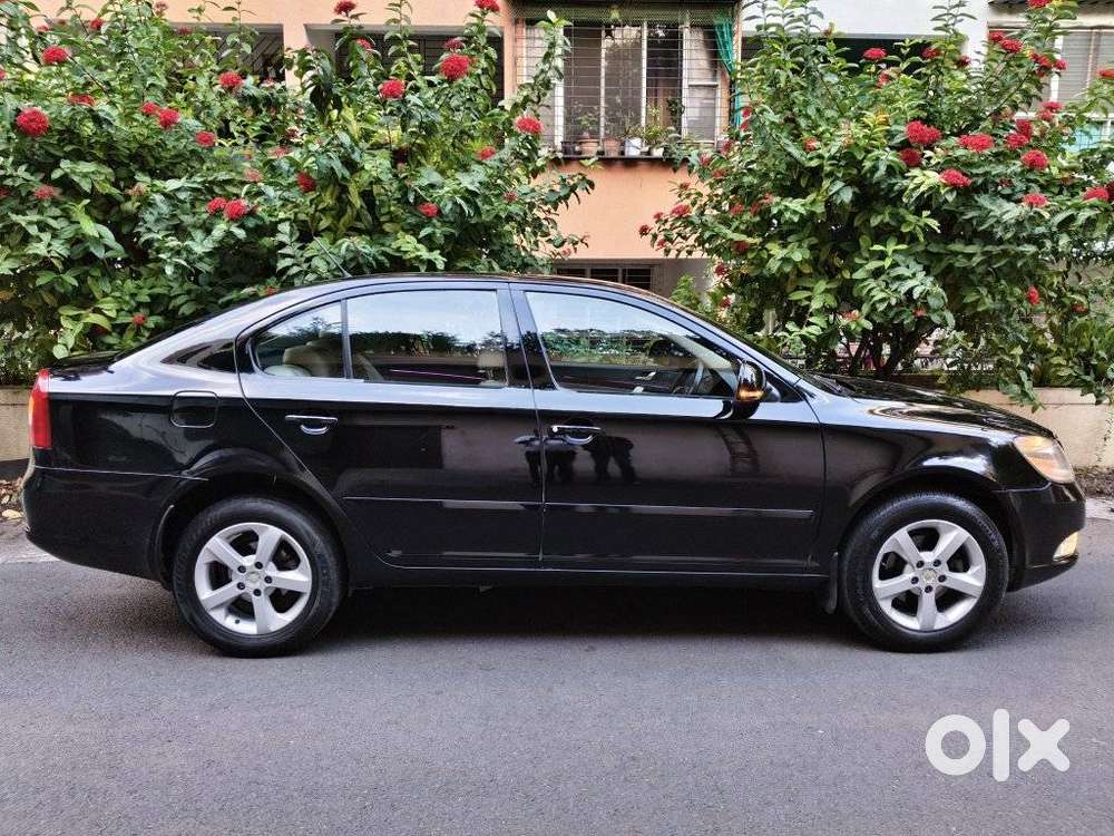 Skoda Laura Ambiente 2.0 Tdi Cr Manual, 2012, Diesel