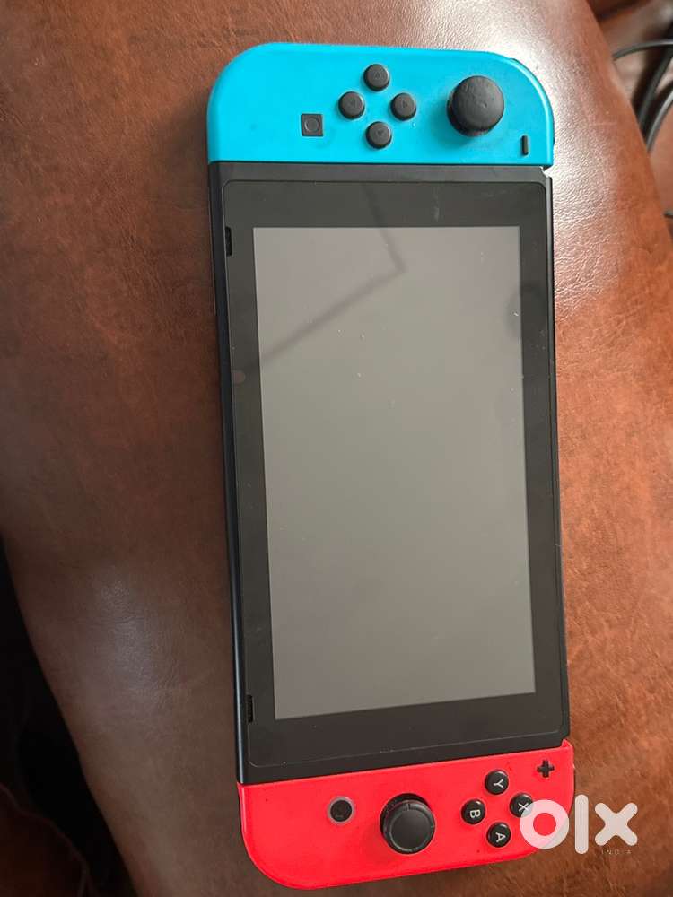 Nintendo Switch GAMING CONSOLE Good Condition (Fixed Price