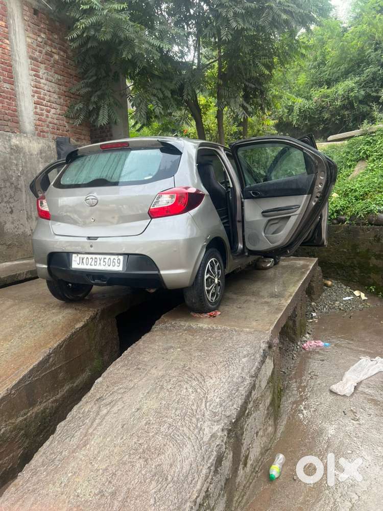 Tata Tiago Petrol Manual 2017