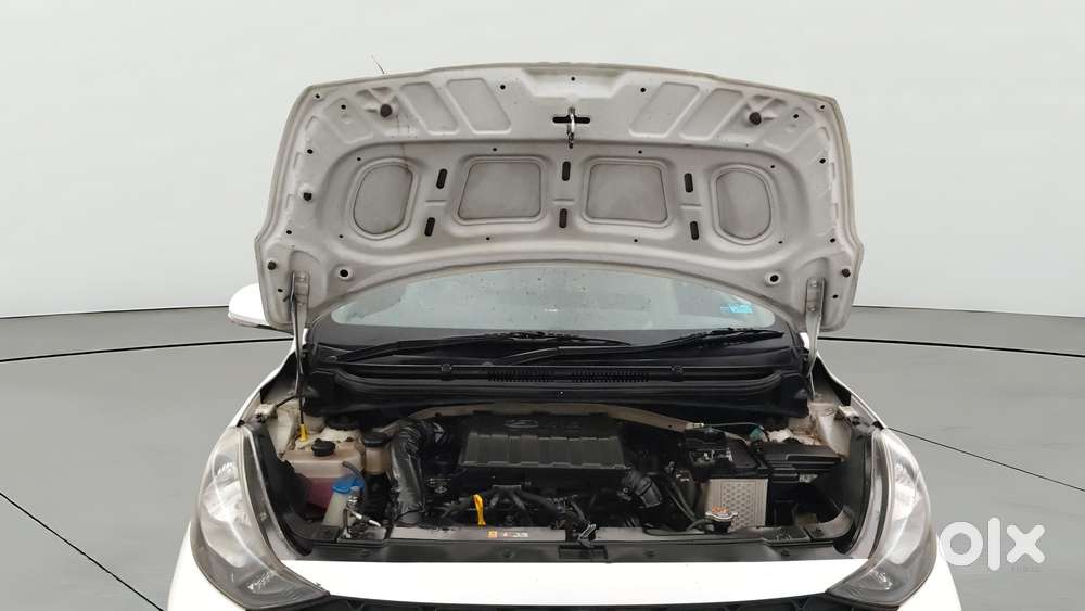 Hyundai Aura 1.2 Sx Cng, 2023, Cng & Hybrids