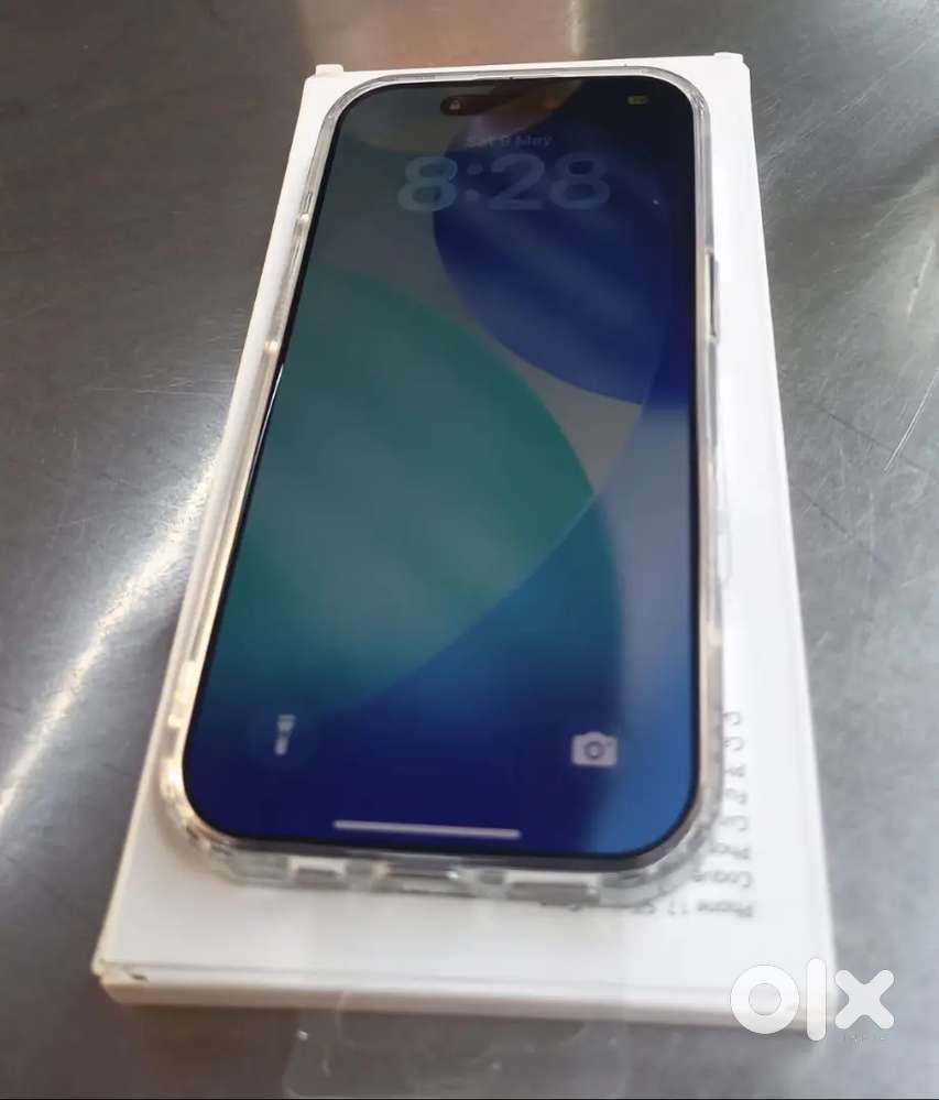 Iphone 17 Black colour (full condition with company warranty)