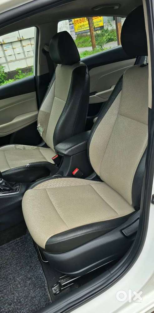 Hyundai Verna 1.6 Sx (o) Vtvt, 2019, Petrol
