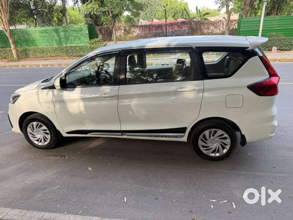 Maruti Suzuki Ertiga Vxi Cng, 2023, Cng & Hybrids