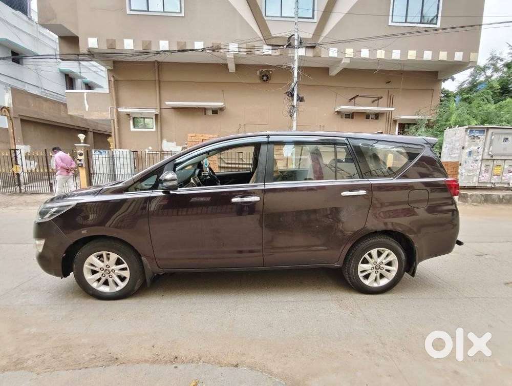 Toyota Innova Crysta 2.4 V, 2017, Diesel
