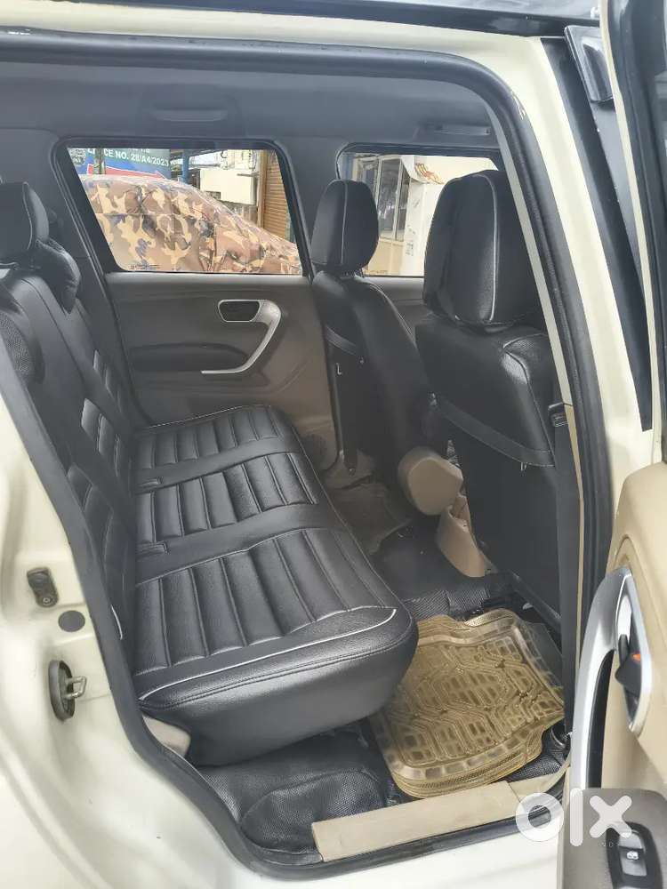 Mahindra Tuv 300 2016 Diesel 97000 Km Driven
