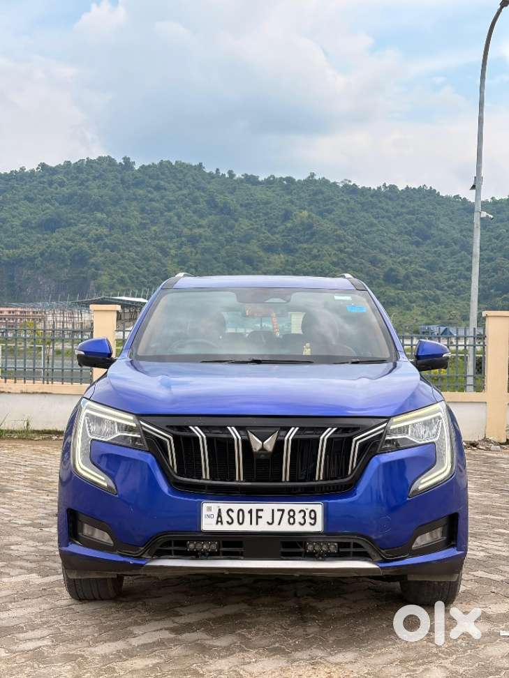 Mahindra Xuv700 2.0 Ax 7 Petrol At Str, 2022, Petrol