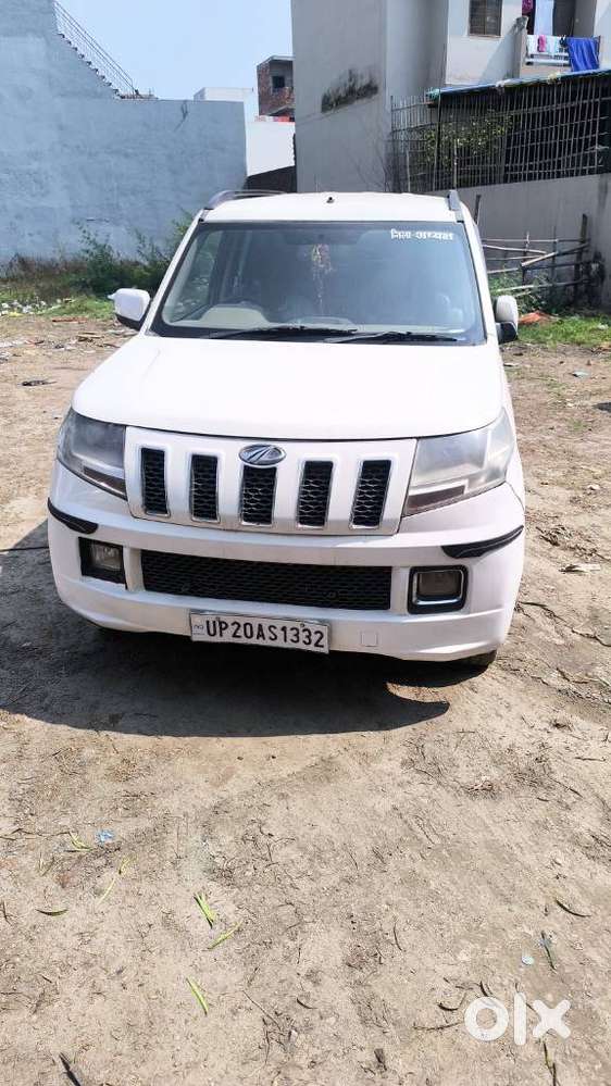 Mahindra Tuv 300 Mhawk100 T8 Dual Tone, 2015, Diesel