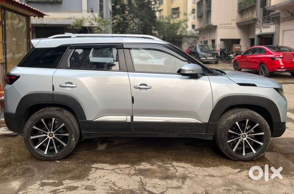 Maruti Suzuki Brezza 1.5 Zxi At Smart Hybrid, 2023, Petrol