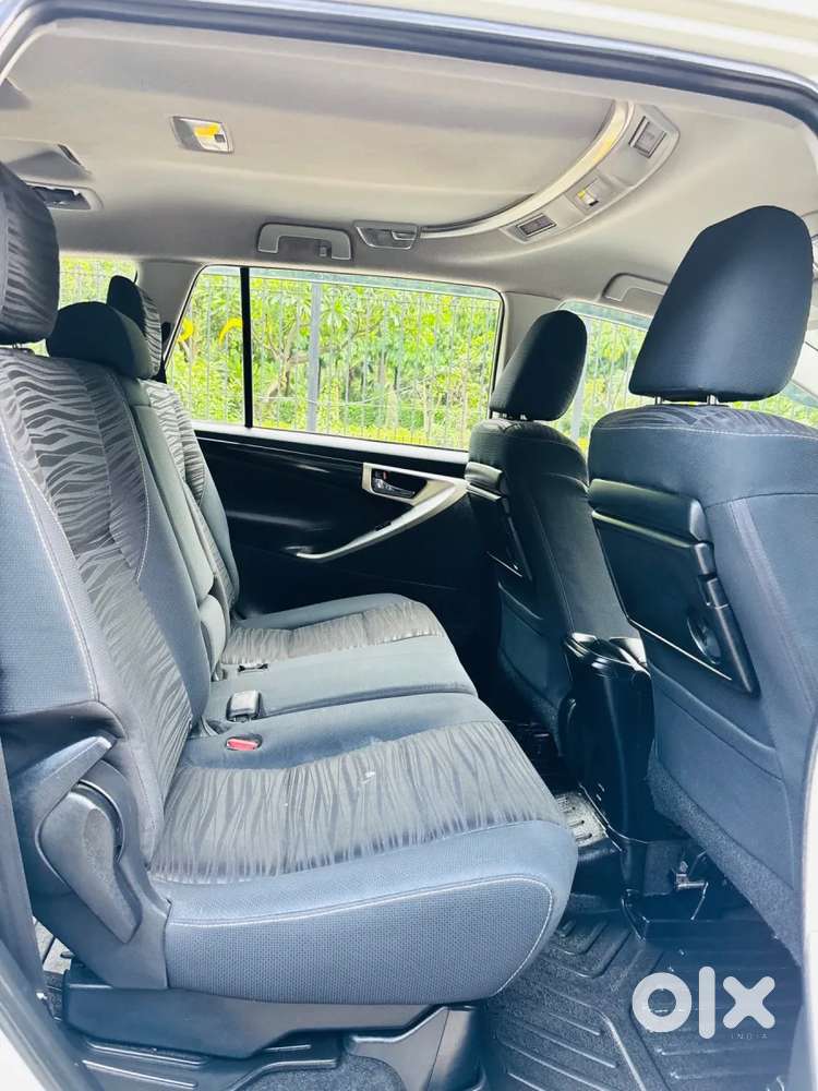 Toyota Innova Crysta [2020-ongoing] 2.4 Vx 7 Str, 2017, Diesel