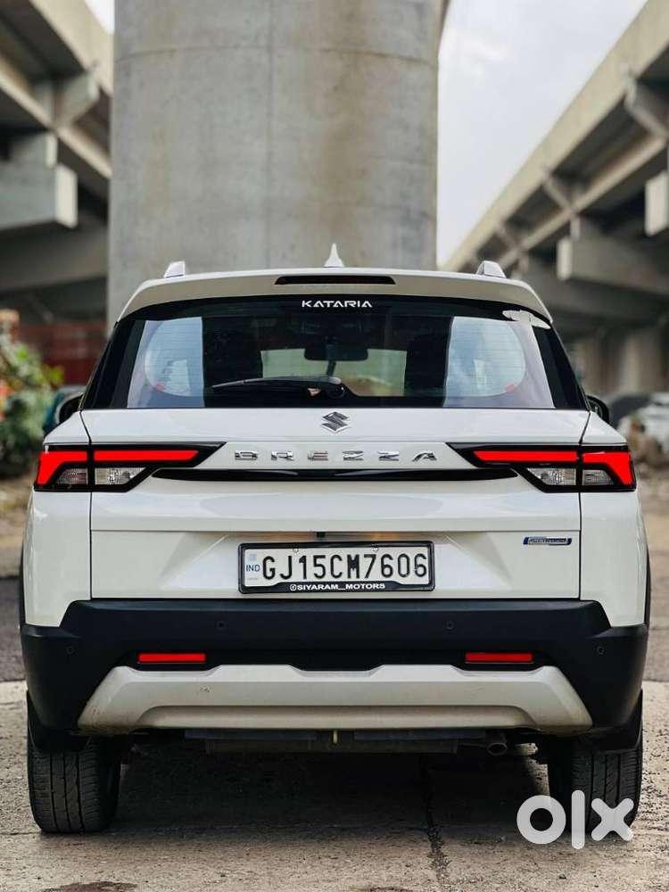 Maruti Suzuki Brezza 1.5 Zxi Smart Hybrid, 2022, Petrol