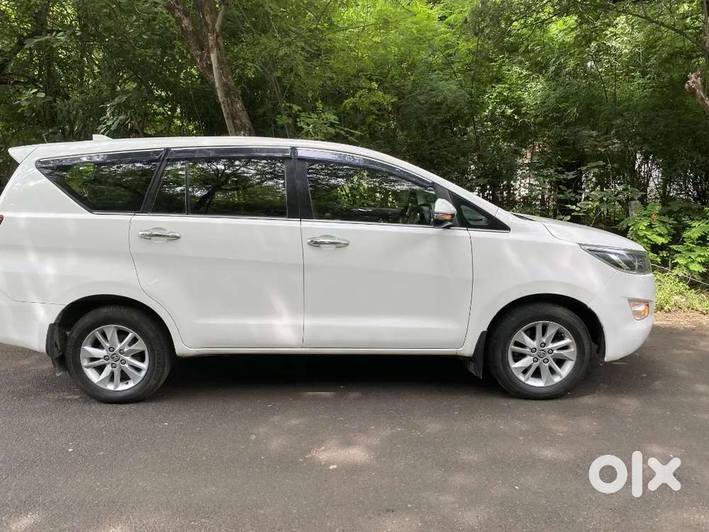 Toyota Innova Crysta 2019