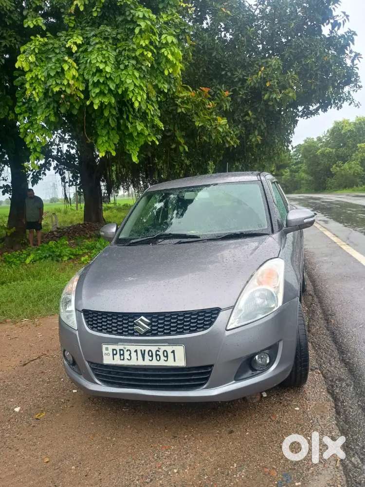 Maruti Suzuki Swift 2013 Diesel 93000 Km Driven