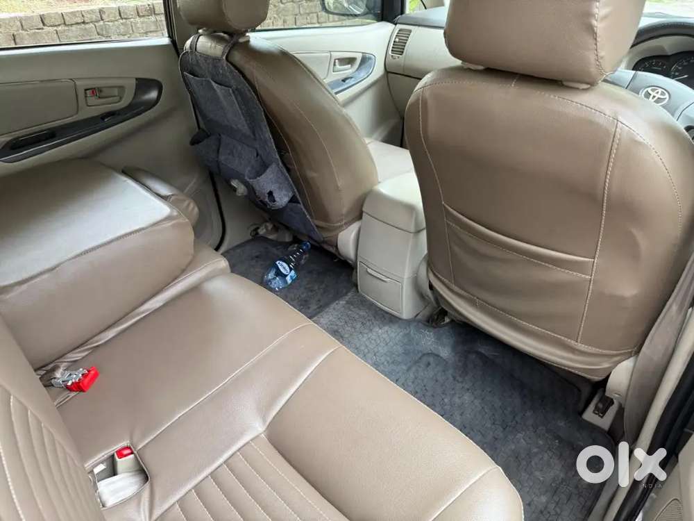 Toyota Innova Diesel Manual 2014 Variant