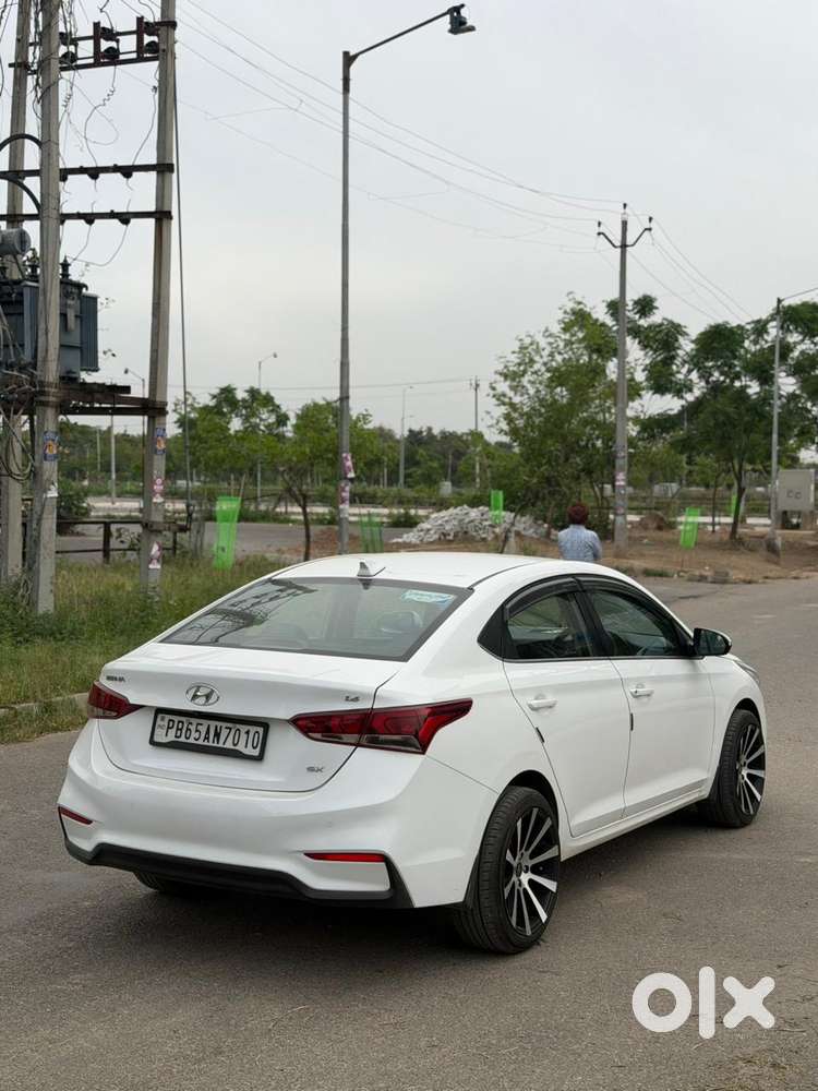 Hyundai Verna Vtvt 1.6 Sx, 2017, Petrol