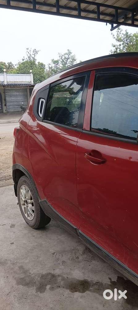 Mahindra Kuv 100 2016 Diesel Well Maintained