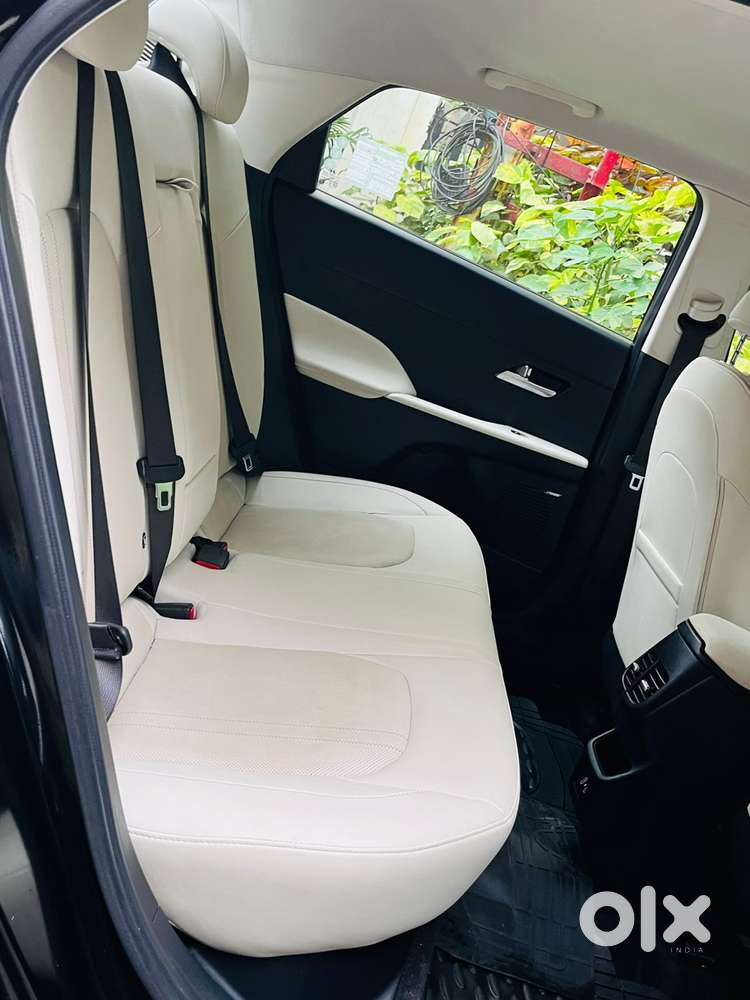 Hyundai Verna 1.5 Sx (o) Ivt, 2023, Petrol