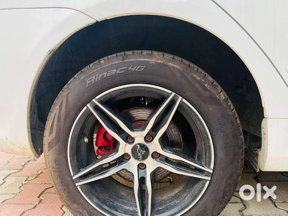 Toyota Corolla Altis 2012