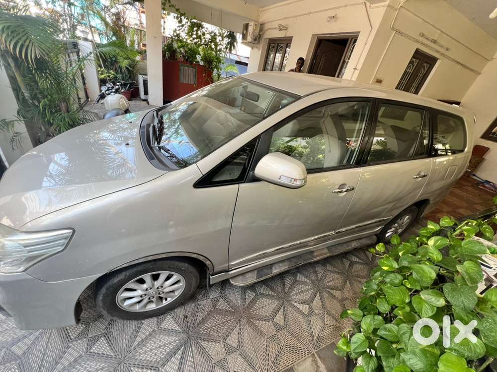 Toyota Innova Diesel 2014