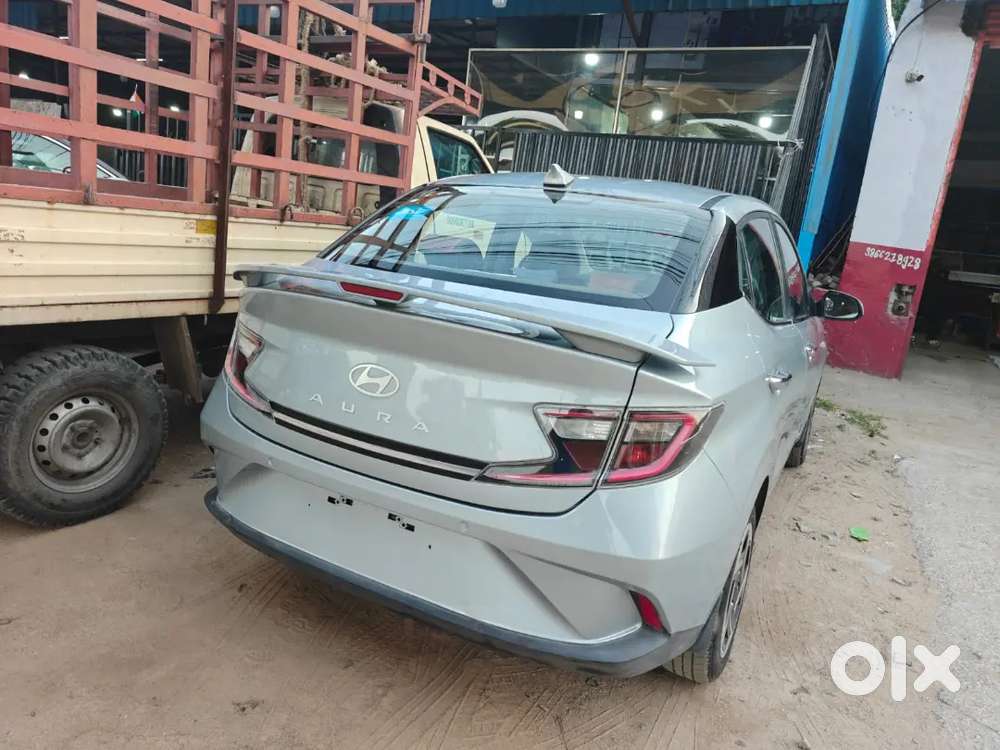 Hyundai Aura 2023 Suv