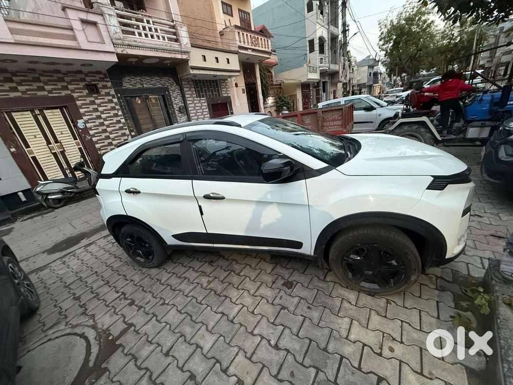Tata Nexon Hybrid 2023/24