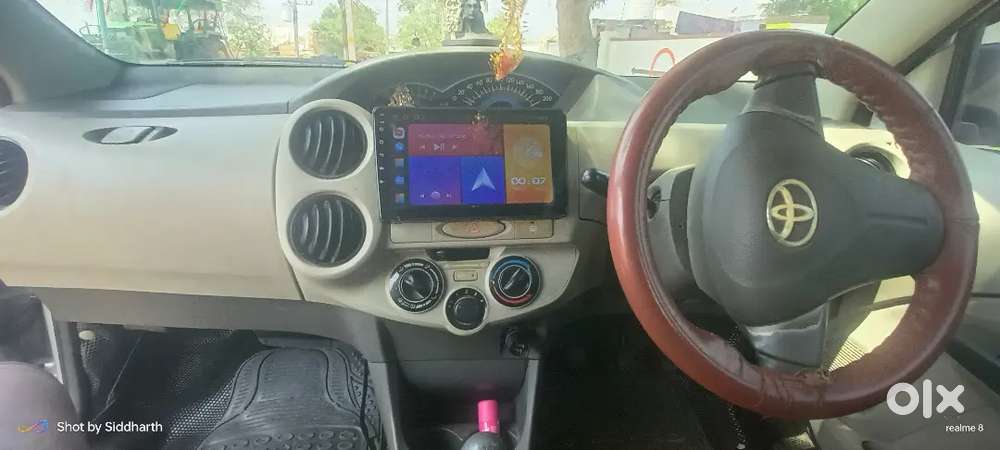 Toyota Etios Liva 2015