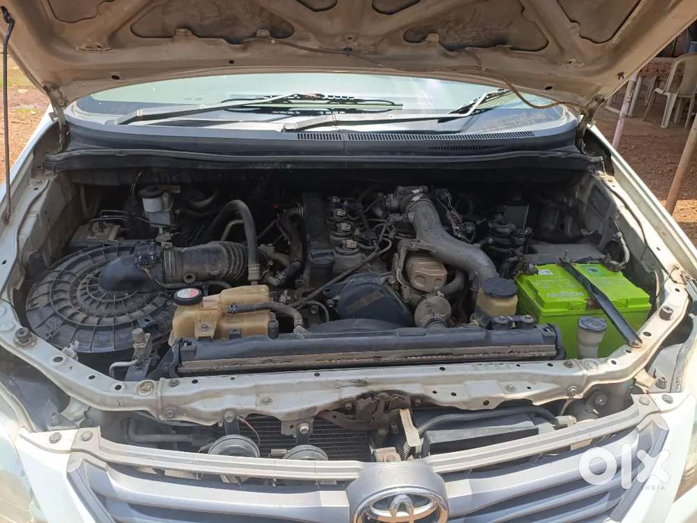 Toyota Innova 2013 Diesel 299999 Km Driven