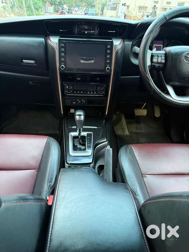 Toyota Fortuner Legender 4x2 At 2.8, 2022, Diesel